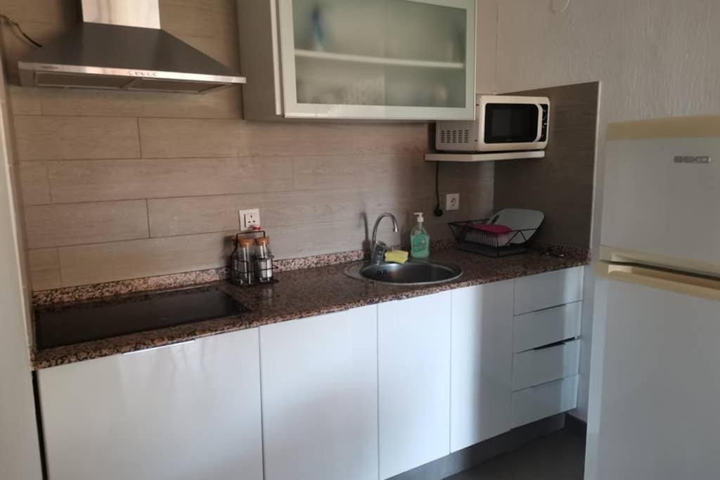 דירות Apartamento Luminoso Benidorm Playa Levante Rincon De Loix מראה חיצוני תמונה